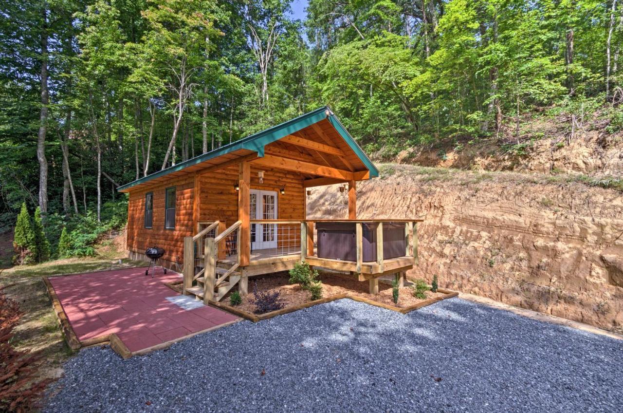 Bryson City Studio With Hot Tub - Near Nantahala! Kültér fotó