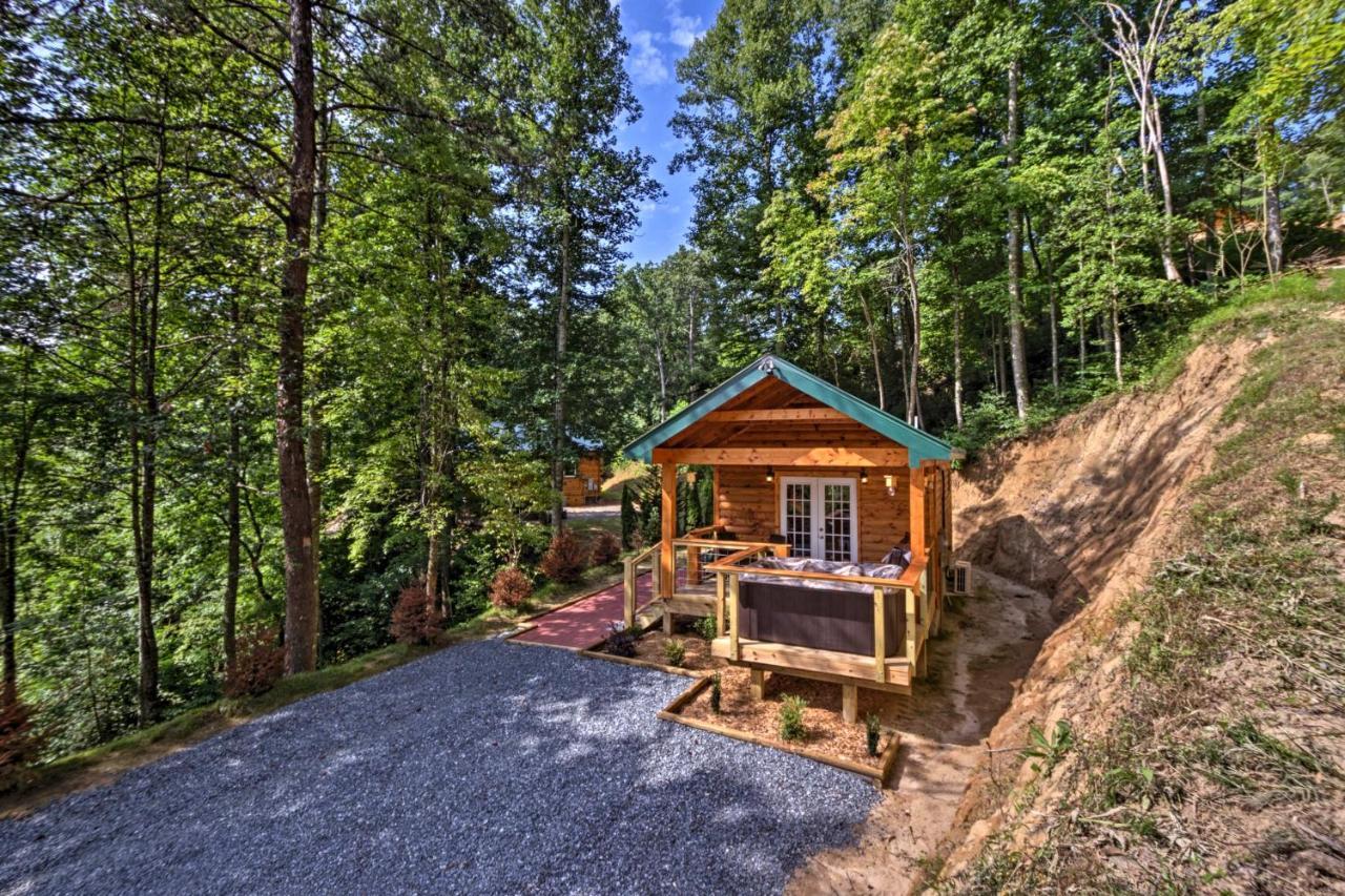Bryson City Studio With Hot Tub - Near Nantahala! Kültér fotó